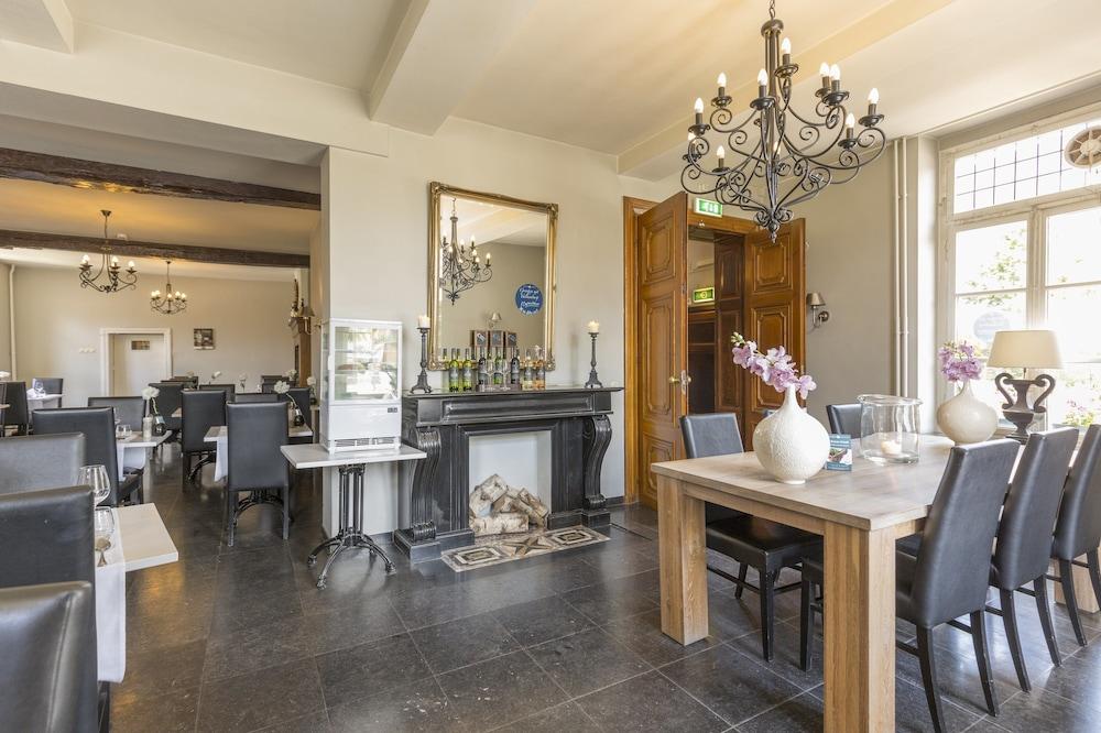 Fletcher Restaurant De Burghoeve Hotel 3*